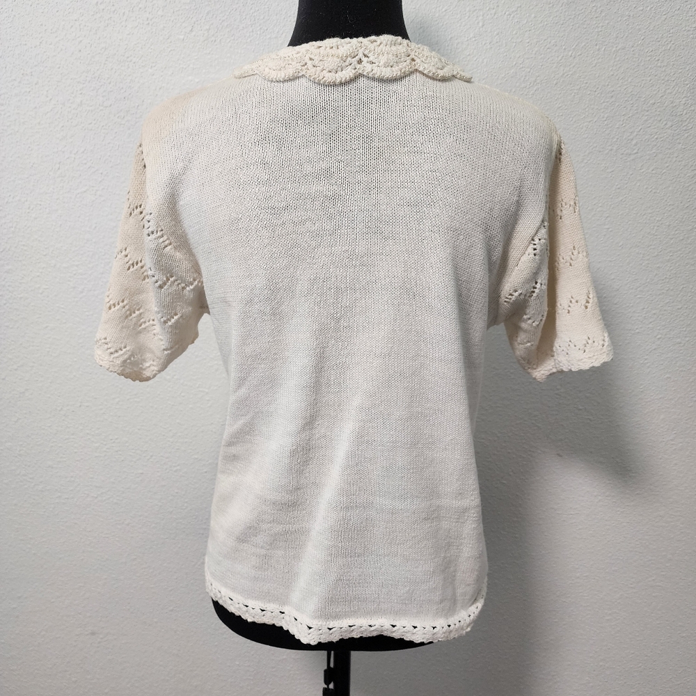 Elegant Cream Crochet Scalloped Collar Pearl Beaded Short Sleeve Cardigan - Picture 2 of 10